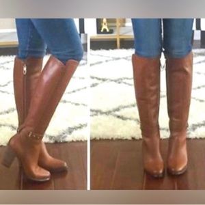 Ugg Boot- Claudine Chestnut